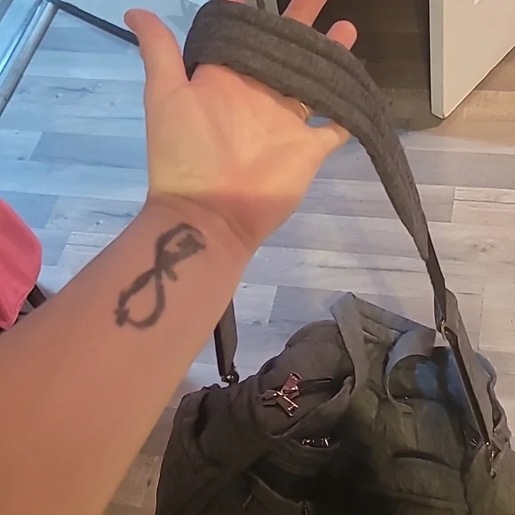 Lug Airbus Weekender Bag Heather Grey With Cross Strap - Picture 11 of 13